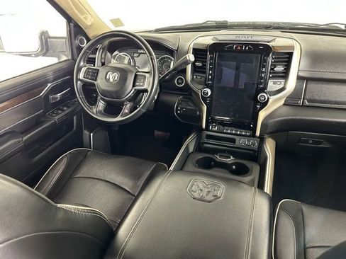 Used 2022 RAM 3500 Laramie AWD/4WD image 13