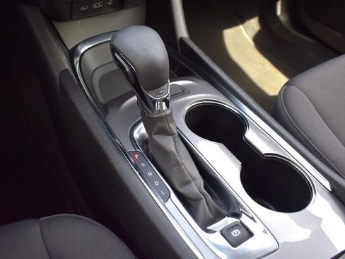 Used 2023 Chevrolet Malibu LT FWD image 25