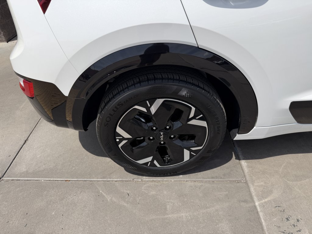 Used 2025 Kia Niro Wind FWD image 15