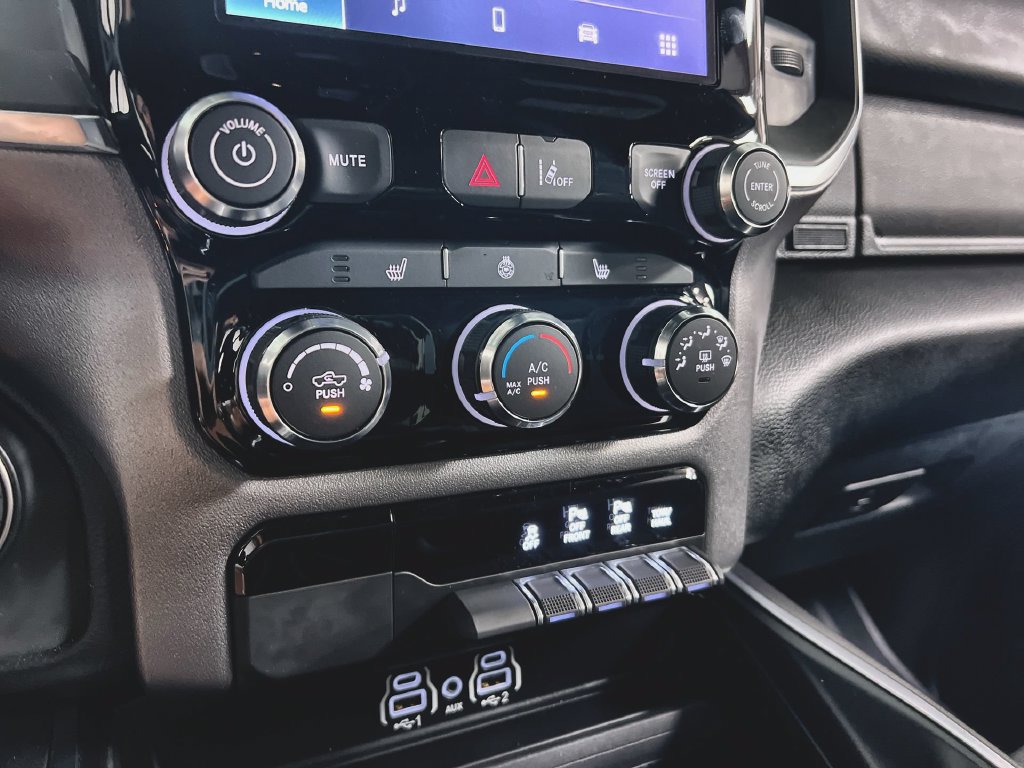 Used 2025 RAM 1500 Big Horn AWD/4WD image 33