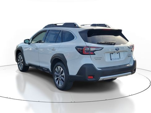 Certified 2025 Subaru Outback Touring XT w/ Popular Package #2 image 4