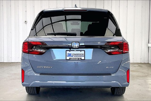 New 2027 Honda Odyssey Elite image 4