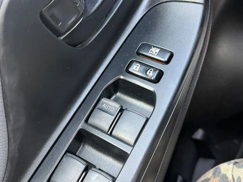Used 2017 Toyota Yaris L FWD image 21