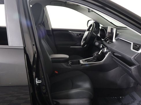 Used 2024 Toyota RAV4 LE image 21