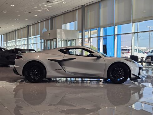 New 2027 Chevrolet Corvette Z06 RWD image 7