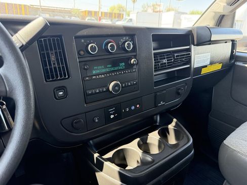 Used 2025 Chevrolet Express 3500 w/ Power Convenience Package RWD image 16