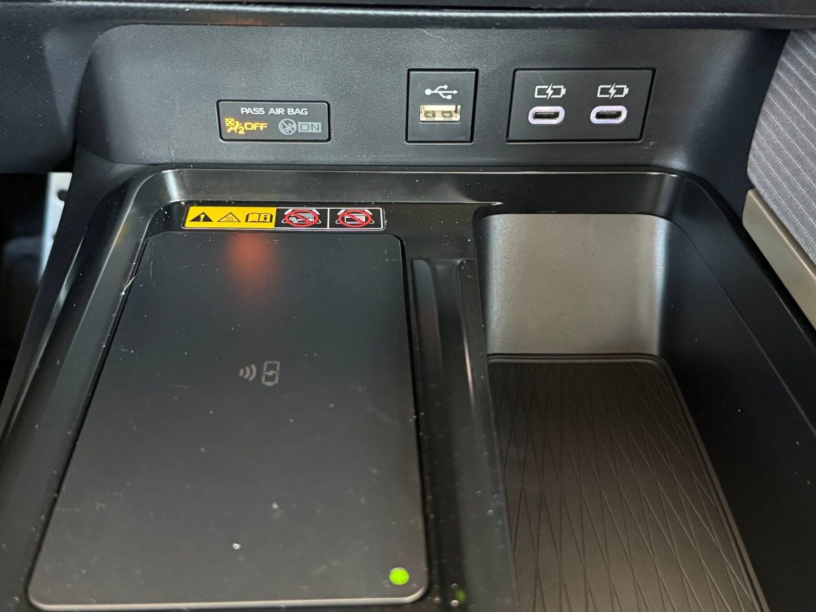 Used 2026 Toyota Camry SE w/ Multimedia Upgrade Package FWD image 32