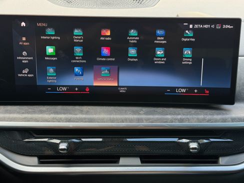 Used 2023 BMW X7 xDrive40i w/ M Sport Package AWD/4WD image 29