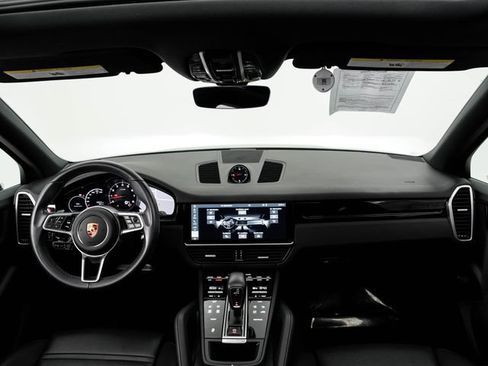 Certified 2021 Porsche Cayenne AWD/4WD image 22