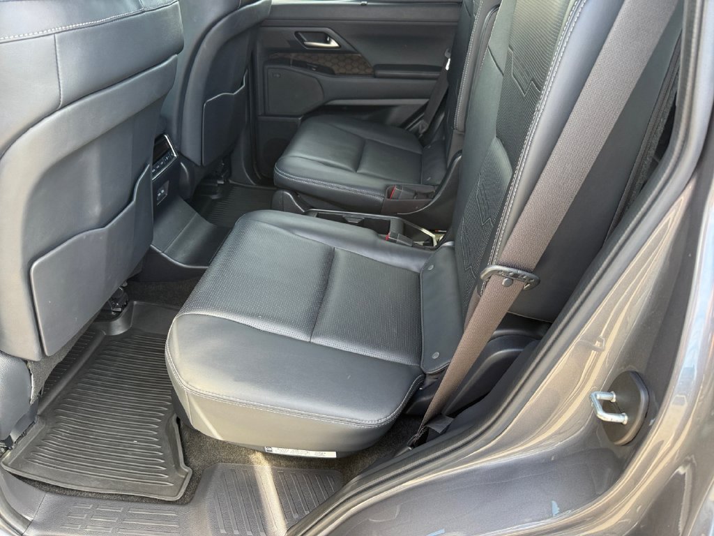 Used 2024 Lexus GX 550 w/ Accessory Package (Z1) AWD/4WD image 11
