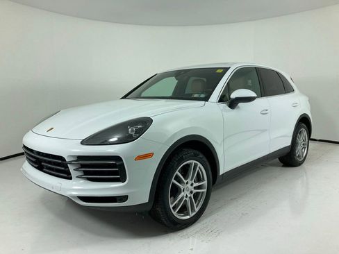 Certified 2023 Porsche Cayenne AWD/4WD image 1