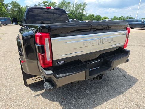 Used 2023 Ford F450 King Ranch w/ FX4 Off-Road Package AWD/4WD image 11
