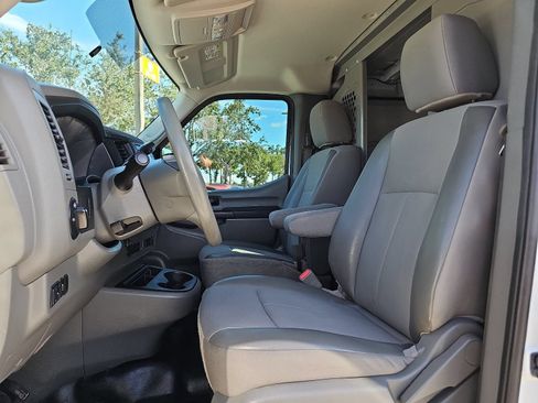 Used 2018 Nissan NV 1500 SV RWD image 13