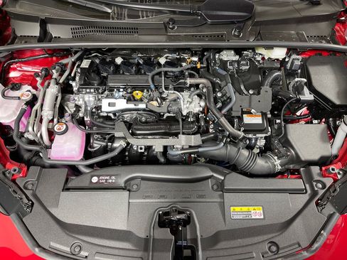 New 2026 Toyota Prius Plug-In Hybrid FWD image 9