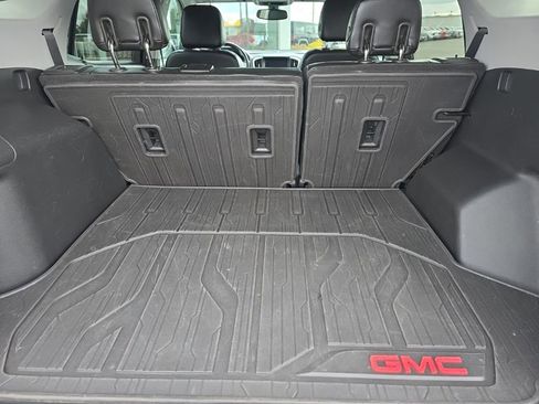 Used 2019 GMC Terrain SLT w/ Preferred Package AWD/4WD image 13
