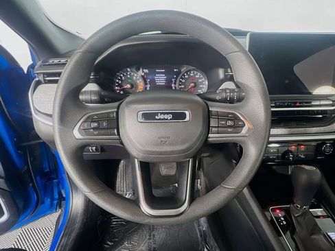 Used 2023 Jeep Compass Sport AWD/4WD image 16