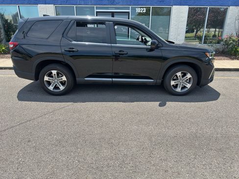 Used 2024 Honda Pilot EX-L image 4