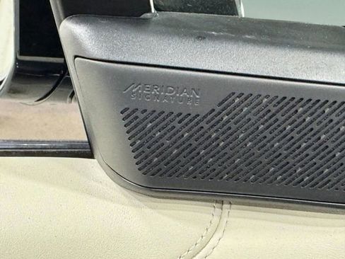 New 2026 Land Rover Range Rover Autobiography AWD/4WD image 23
