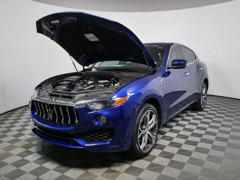 Used 2023 Maserati Levante GT AWD/4WD image 32