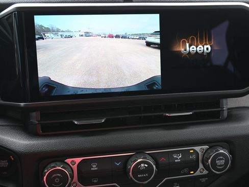 New 2026 Jeep Gladiator Sport image 13