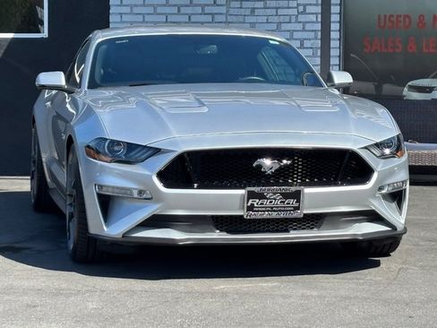Used 2018 Ford Mustang GT Premium RWD image 3