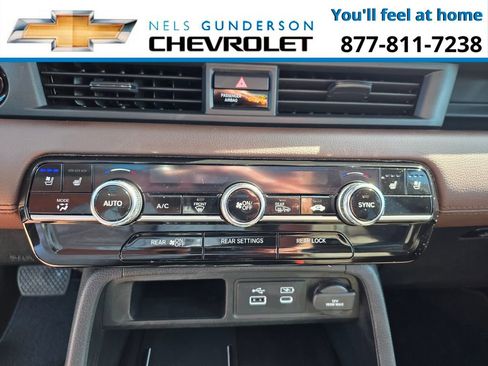 Used 2025 Honda Pilot Elite image 26