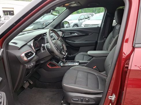 Used 2023 Chevrolet TrailBlazer RS AWD/4WD image 19