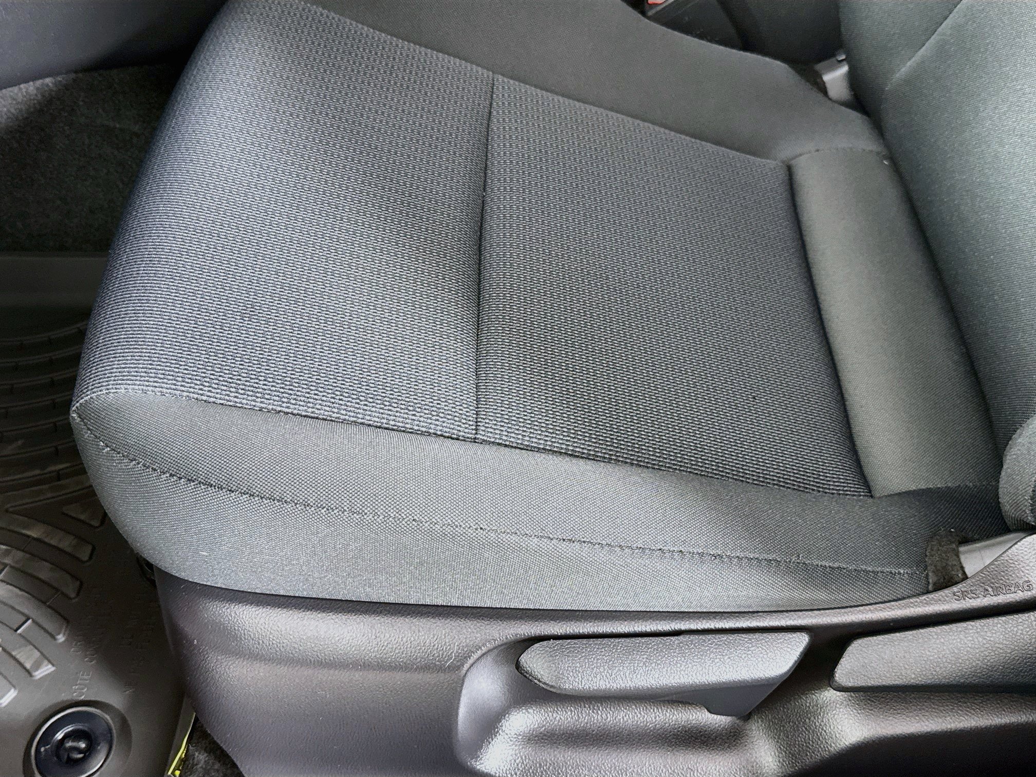 Certified 2025 Toyota Prius LE FWD image 20