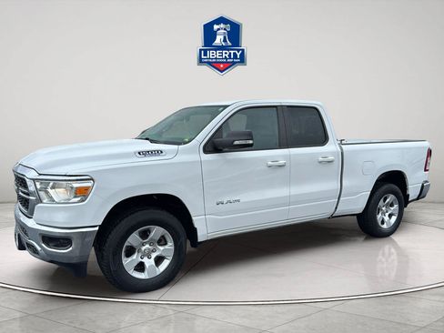 Used 2022 RAM 1500 Big Horn AWD/4WD image 3