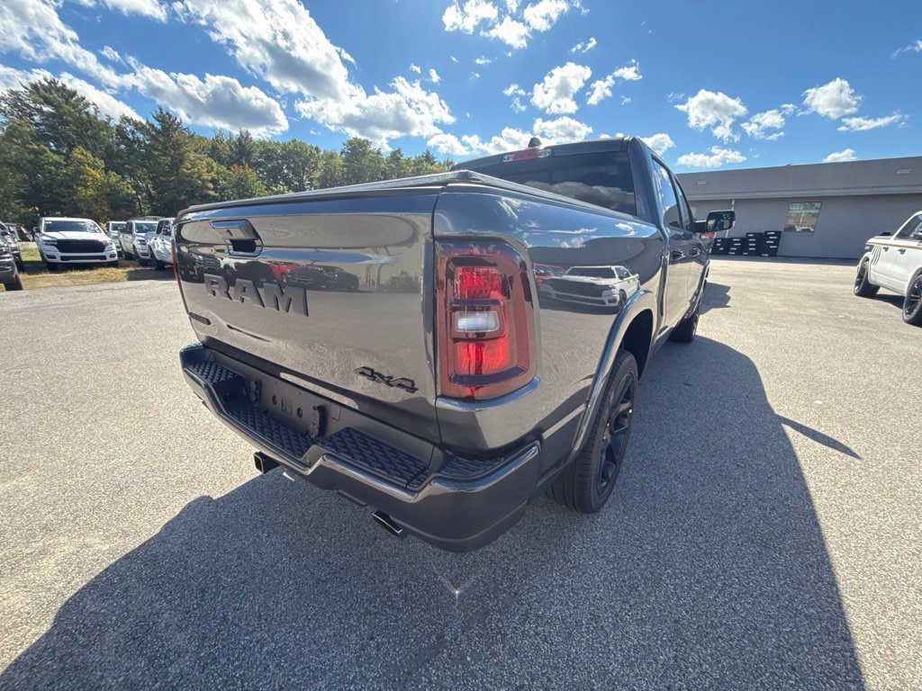 New 2027 RAM 1500 Laramie AWD/4WD image 5