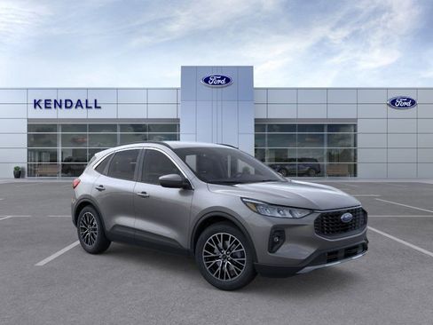 Used 2025 Ford Escape SE FWD image 7