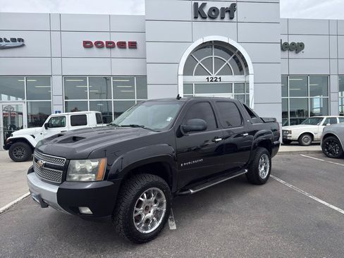 Used 2008 Chevrolet Avalanche LT w/ LT Preferred Equipment Group AWD/4WD image 1