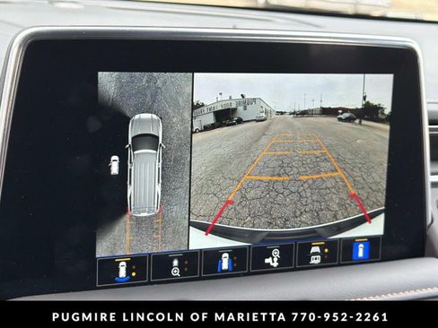 Used 2024 GMC Yukon AT4 w/ AT4 Premium Plus Package AWD/4WD image 32