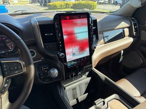New 2026 RAM 1500 Limited AWD/4WD image 18