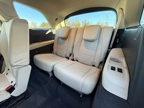 Used 2020 Mercedes-Benz GLS 450 4MATIC image 26