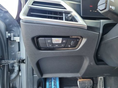 Used 2025 BMW M340i w/ Premium Package RWD image 29