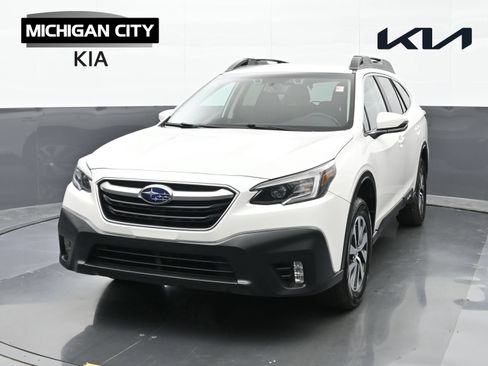 Used 2021 Subaru Outback Premium AWD/4WD image 1