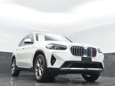 Used 2023 BMW X3 xDrive30i w/ Premium Package AWD/4WD image 5