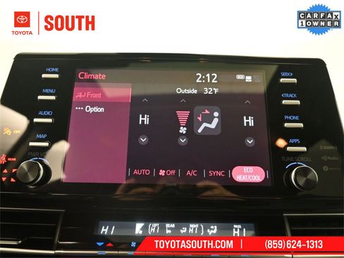 Used 2023 Toyota Sienna XLE image 18