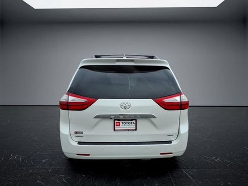 Used 2015 Toyota Sienna Limited Premium AWD/4WD image 4