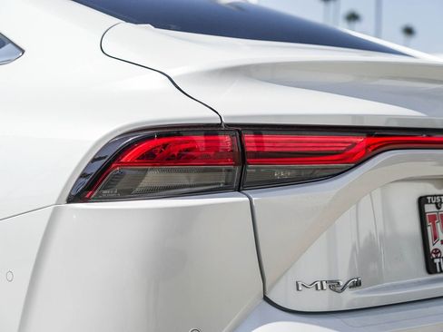 Used 2021 Toyota Mirai RWD image 9