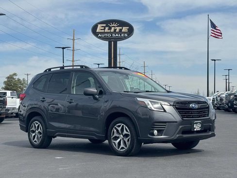 Used 2022 Subaru Forester Premium AWD/4WD image 1