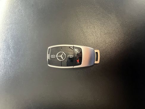 Used 2022 Mercedes-Benz E 350 Sedan image 23