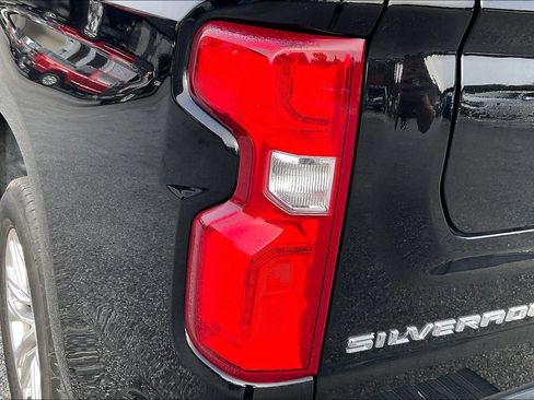 Used 2021 Chevrolet Silverado 1500 RST w/ Texas Edition Plus RWD image 31