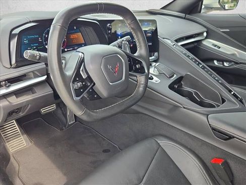 Used 2021 Chevrolet Corvette Stingray Coupe w/ 1LT RWD image 11