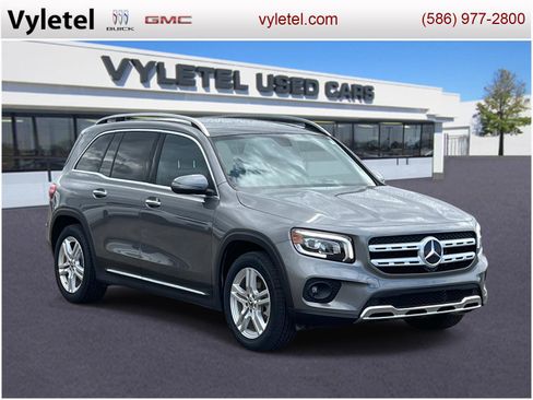 Used 2020 Mercedes-Benz GLB 250 4MATIC image 1