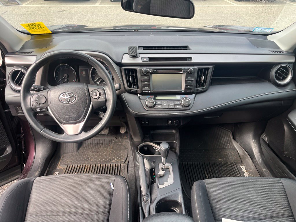 Used 2016 Toyota RAV4 XLE AWD/4WD image 6