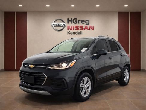 Used 2021 Chevrolet Trax LT image 3