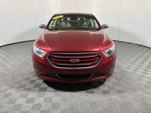 Used 2017 Ford Taurus Limited FWD image 3