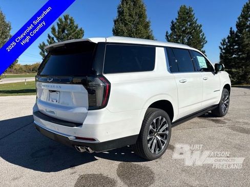 New 2025 Chevrolet Suburban High Country image 5